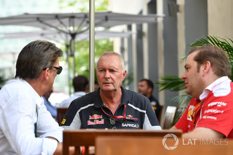 Graeme Lowdon, John Booth, Scuderia Toro Rosso and Dave Greenwood, Ferrari Race Engineer