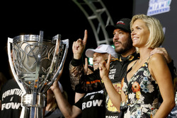 NASCAR Cup-Champion 2017: Martin Truex Jr., Furniture Row Racing Toyota, mit Freundin Sherry Pollex