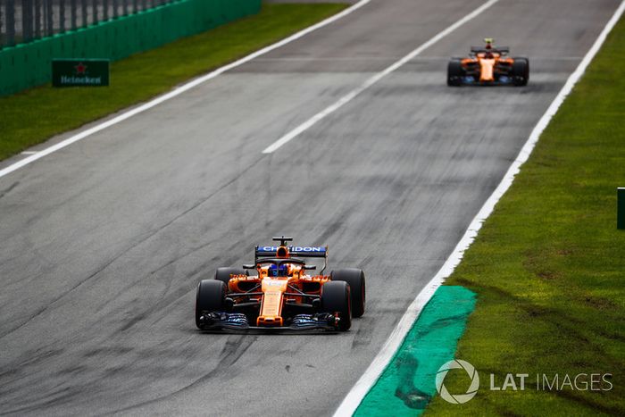 Fernando Alonso, McLaren MCL33, Stoffel Vandoorne, McLaren MCL33