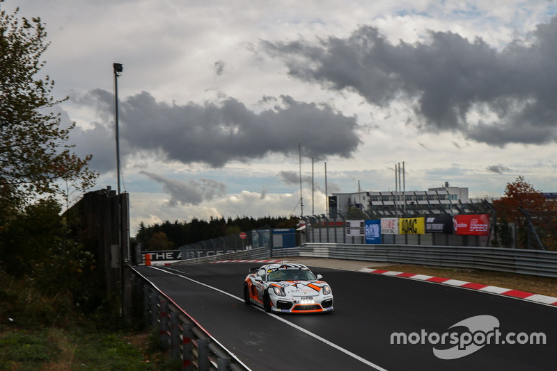 #940 Porsche Cayman GT4 CS: 'Max', 'Jens'