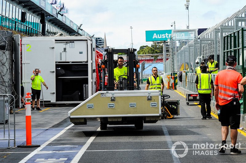 Atmosfera in pitlane