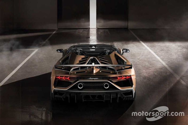 2019 Lamborghini Aventador SVJ Roadster