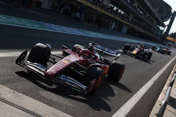 Charles Leclerc, Ferrari, Yuki Tsunoda, Red Bull Racing