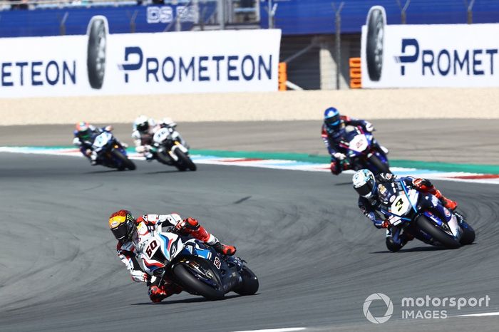 Michael van der Mark, BMW Motorrad WorldSBK Team, Kohta Nozane, GRT Yamaha WorldSBK