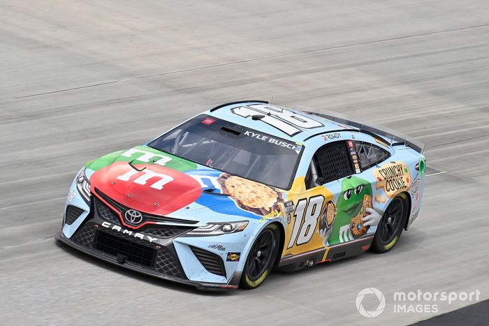 Kyle Busch, Joe Gibbs Racing, M&M's Crunchy Cookie Toyota Camry
