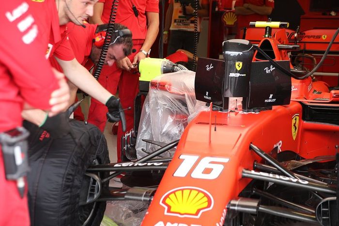 Suspensión delantera del Ferrari SF90