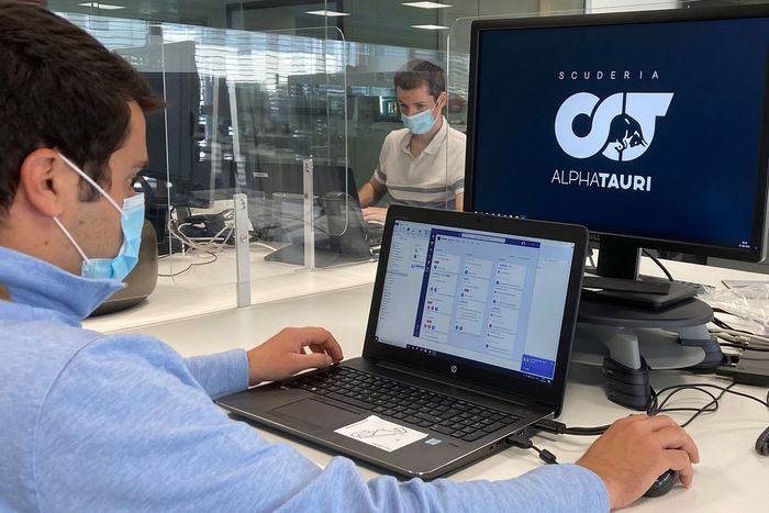 Reapertura de la fábrica de Alpha Tauri