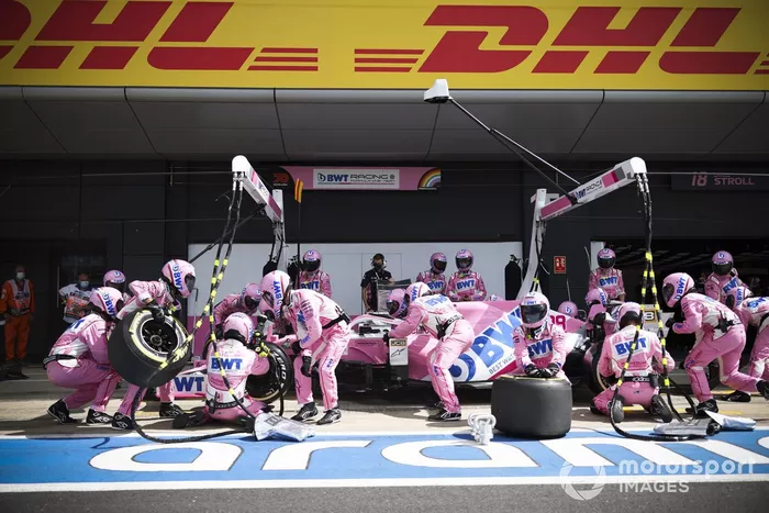 Lance Stroll, Racing Point RP20, pit stop