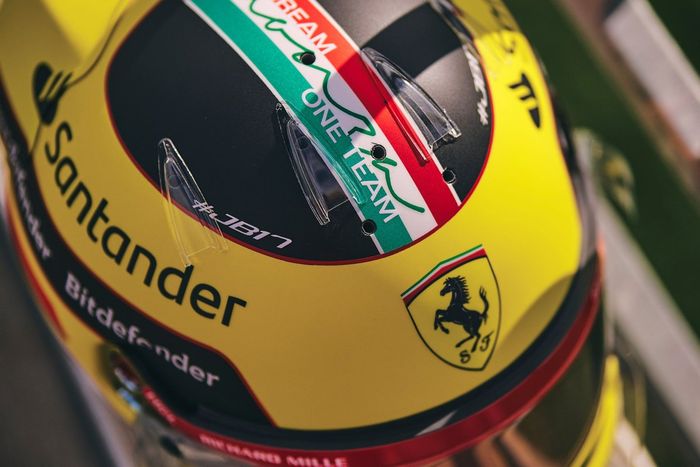 Casco de Charles Leclerc, Ferrari