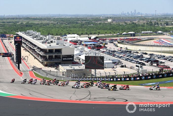 Salida de carrera, Alex Rins, Equipo LCR Honda, Francesco Bagnaia, Equipo Ducati