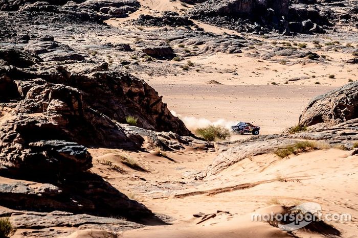 #300 Toyota Gazoo Racing: Nasser Al-Attiyah, Matthieu Baumel