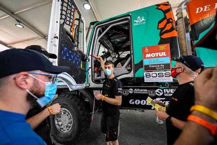 #515 Petronas Team De Rooy Iveco: Hans Stacey, Anton Van Limpt, Randy Smits