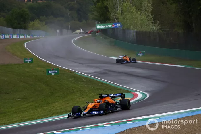 Daniel Ricciardo, McLaren MCL35M, Lando Norris, McLaren MCL35M