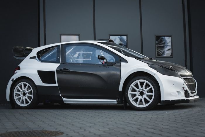 Peugeot 208 RX Supercar
