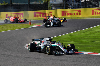 Lewis Hamilton, Mercedes-AMG F1 W09 leidt