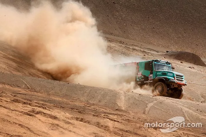 #503 Team De Rooy Iveco: Gerard de Rooy, Moises Torrallardona, Darek Rodewald  