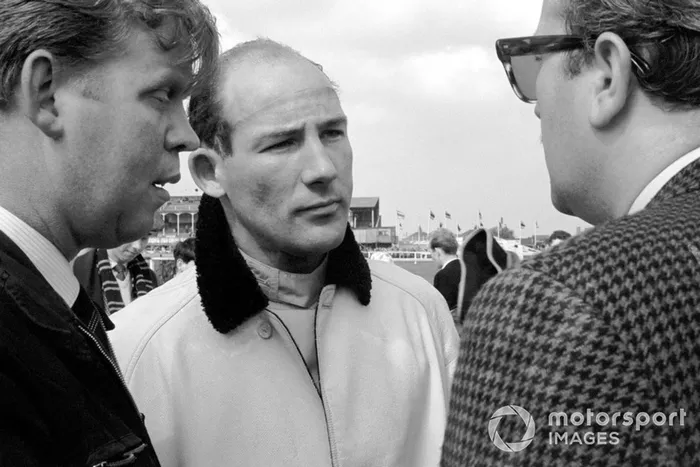 1. Stirling Moss - 16 vitórias