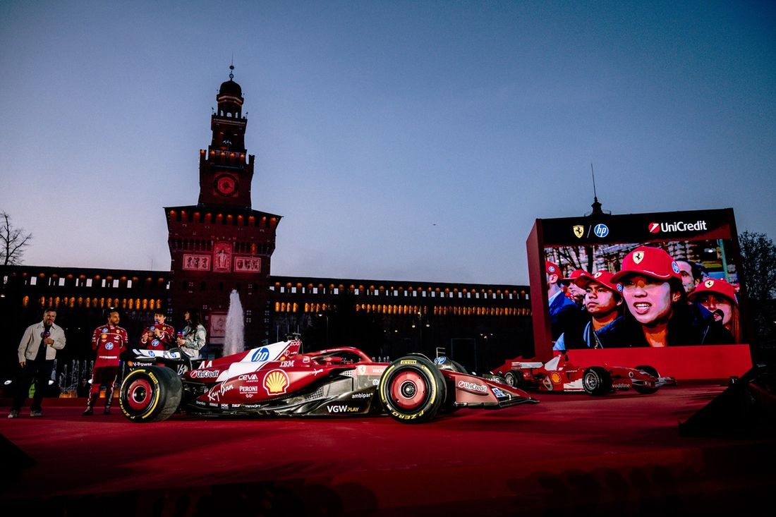 Ferrari w Mediolanie