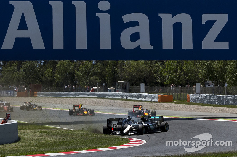 Kollision zwischen Lewis Hamilton und Nico Rosberg