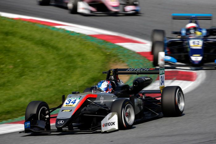 Jake Hughes, Hitech Grand Prix, Dallara F317 - Mercedes-Benz