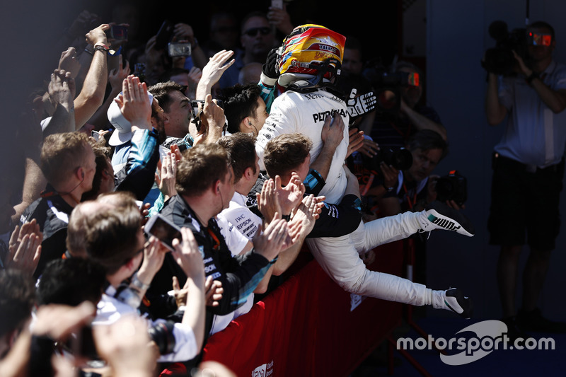 Race winner Lewis Hamilton, Mercedes AMG F1 W08