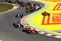Себастьян Феттель, Ferrari SF70H, Льюіс Хемілтон, Валттері Боттас, Mercedes AMG F1 W08, Кімі Райккон