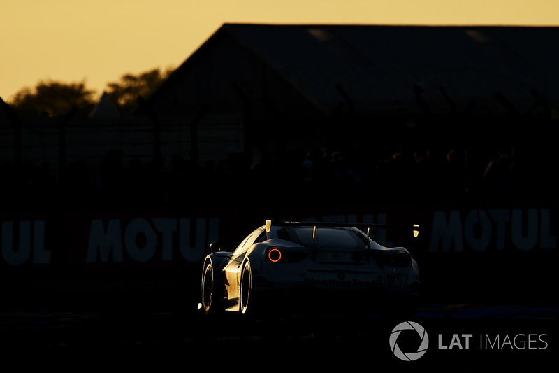 #54 Spirit of Race Ferrari 488 GTE: Thomas Flohr, Francesco Castellacci, Olivier Beretta