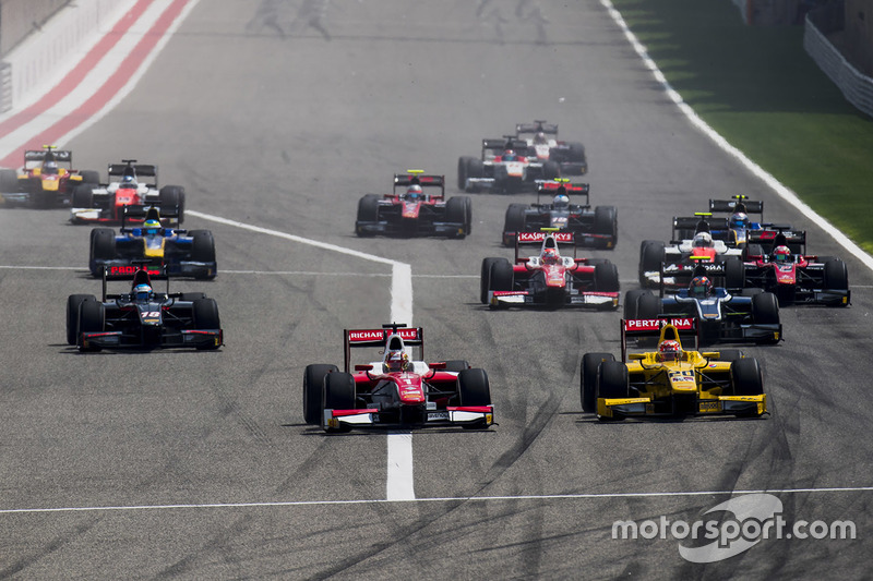 Start: Charles Leclerc, PREMA Racing leads