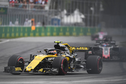 Carlos Sainz Jr., Renault Sport F1 Team R.S. 18 ve tozlu frenler