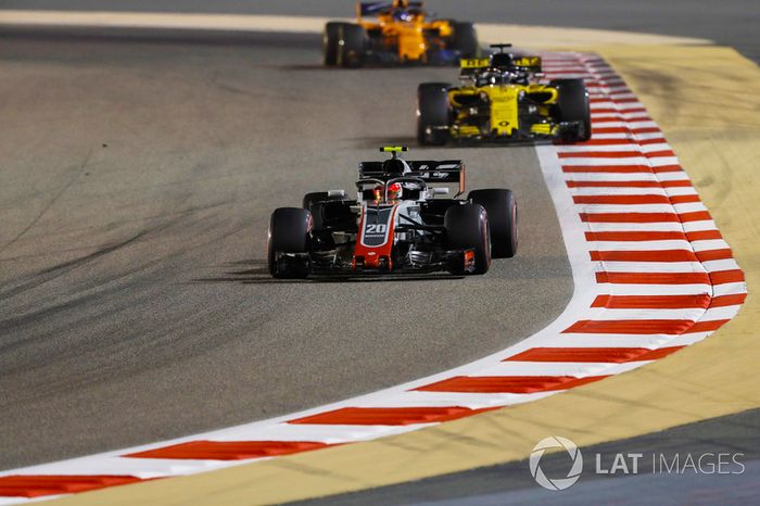 Kevin Magnussen, Haas F1 Team VF-18 Ferrari, Nico Hulkenberg, Renault Sport F1 Team R.S. 18, e Fernando Alonso, McLaren MCL33 Renault