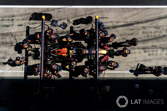 9º Red Bull con Ricciardo en Austria (2.18)
