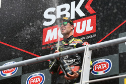 Podio: il vincitore della gara Jonathan Rea, Kawasaki Racing