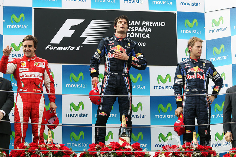 Podium : Mark Webber, Red Bull Racing, vainqueur; Fernando Alonso, Ferrari, second, Sebastian Vettel, troisième