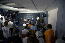 Romain Grosjean, Haas F1, Fernando Alonso, McLaren, Esteban Ocon, Force India F1 ve Pierre Gasly, Scuderia Toro Rosso
