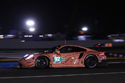 #92 Porsche GT Team Porsche 911 RSR: Майкл Вейнрайт, Кевін Естр, Лоранс Вантор