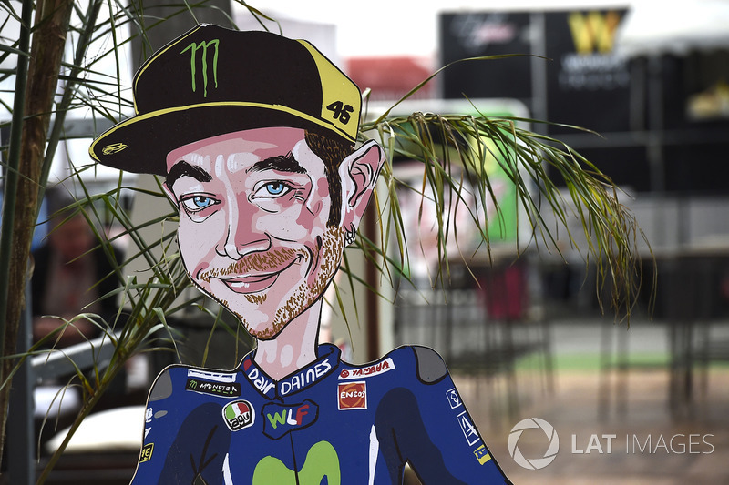 Фігура Валентино Россі, Yamaha Factory Racing