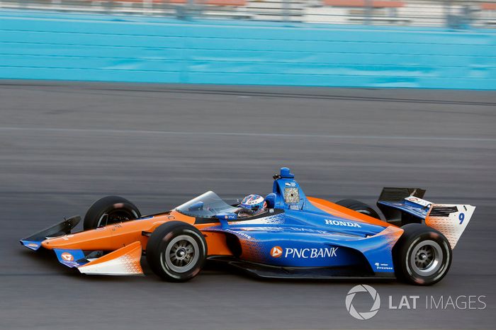 Scott Dixon, Chip Ganassi Racing Honda tests the aeroscreen