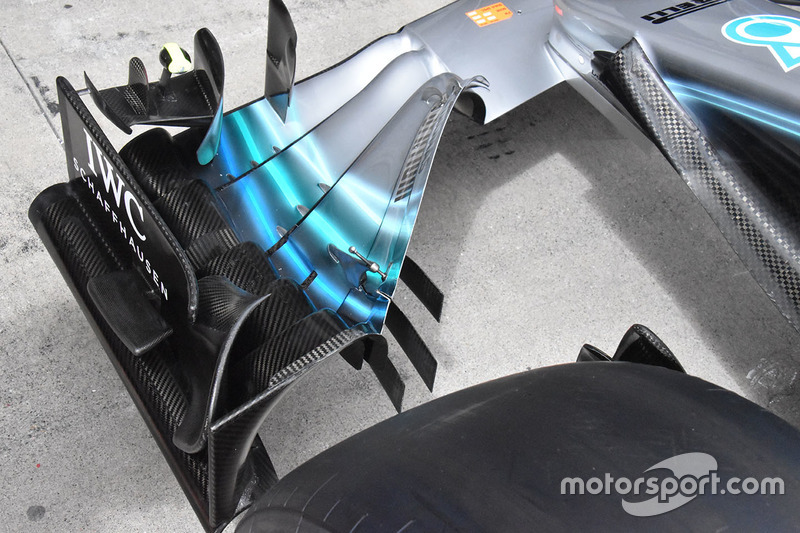 Mercedes-AMG F1 W09 voorvleugel