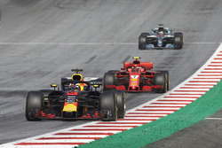 Даніель Ріккардо, Red Bull Racing RB14, Кімі Райкконен, Ferrari SF71H, Льюіс Хемілтон, Mercedes AMG F1 W09