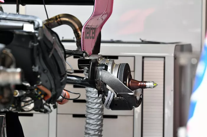 Force India VJM11 wheel hub