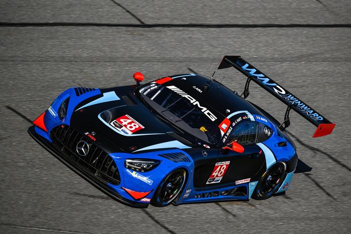 #48 Paul Miller Racing BMW M4 GT3 EVO: Scott Noble, Jason Hart, Maxime Martin, Luca Stolz