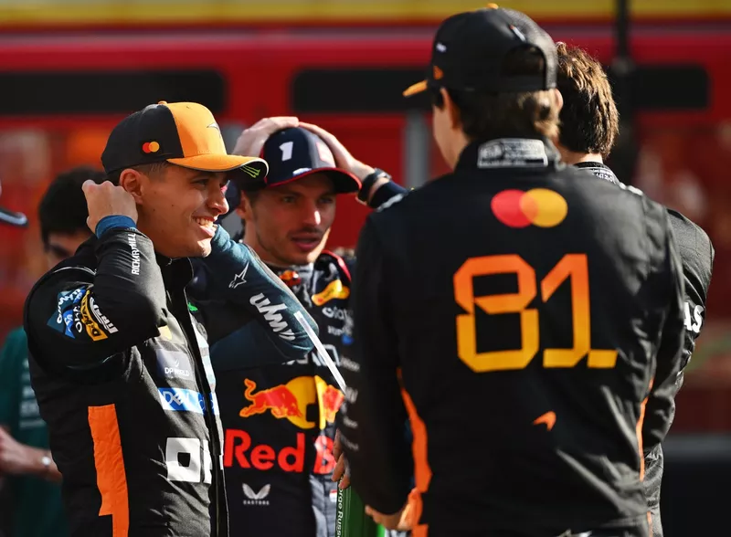 Lando Norris, McLaren, Oscar Piastri, McLaren, Max Verstappen, Red Bull Racing