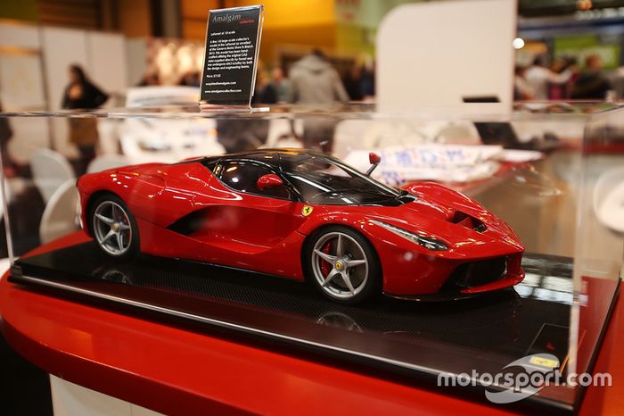 Ferrari LaFerrari, Amalgam