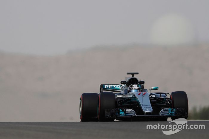 A dupla da Mercedes liderou os testes no Bahrein durante a semana, com Hamilton no comando na terça-feira e Bottas na quarta.