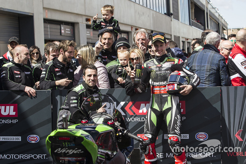 Il vincitore della gara Jonathan Rea, Kawasaki Racing