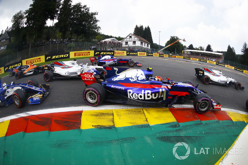 Карлос Сайнс-мол., Scuderia Toro Rosso STR12, Феліпе Масса, Williams FW40, Маркус Ерікссон, Sauber C36