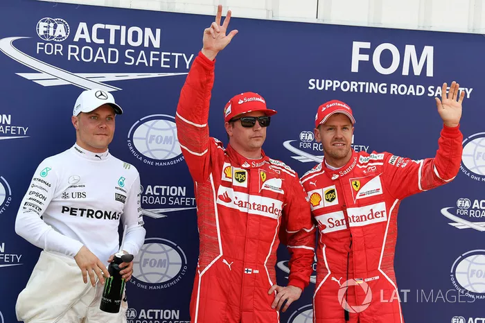 Quem vence a prova amanhã? A Ferrari é favorita ou Bottas pode aprontar? A partir das 9h (de Brasília), a resposta começa a ser escrita.