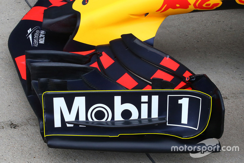 Red Bull RB13, ala anteriore