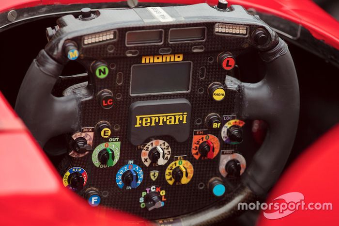 Volante del Ferrari F2001