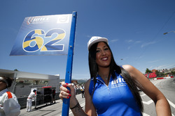 Chica de la parrilla de Thed Björk, Polestar Cyan Racing, Volvo S60 Polestar TC1